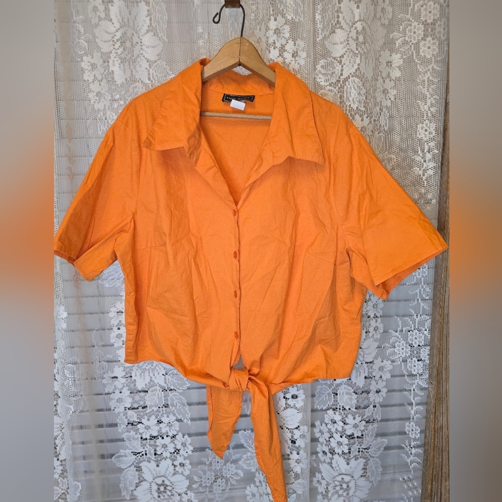 Vintage Park Avenue, Short Sleeve Cropped ButtonUp, Waist Tie, Womens 3X, Orange